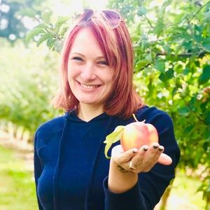 Meet your Posher, Marnie